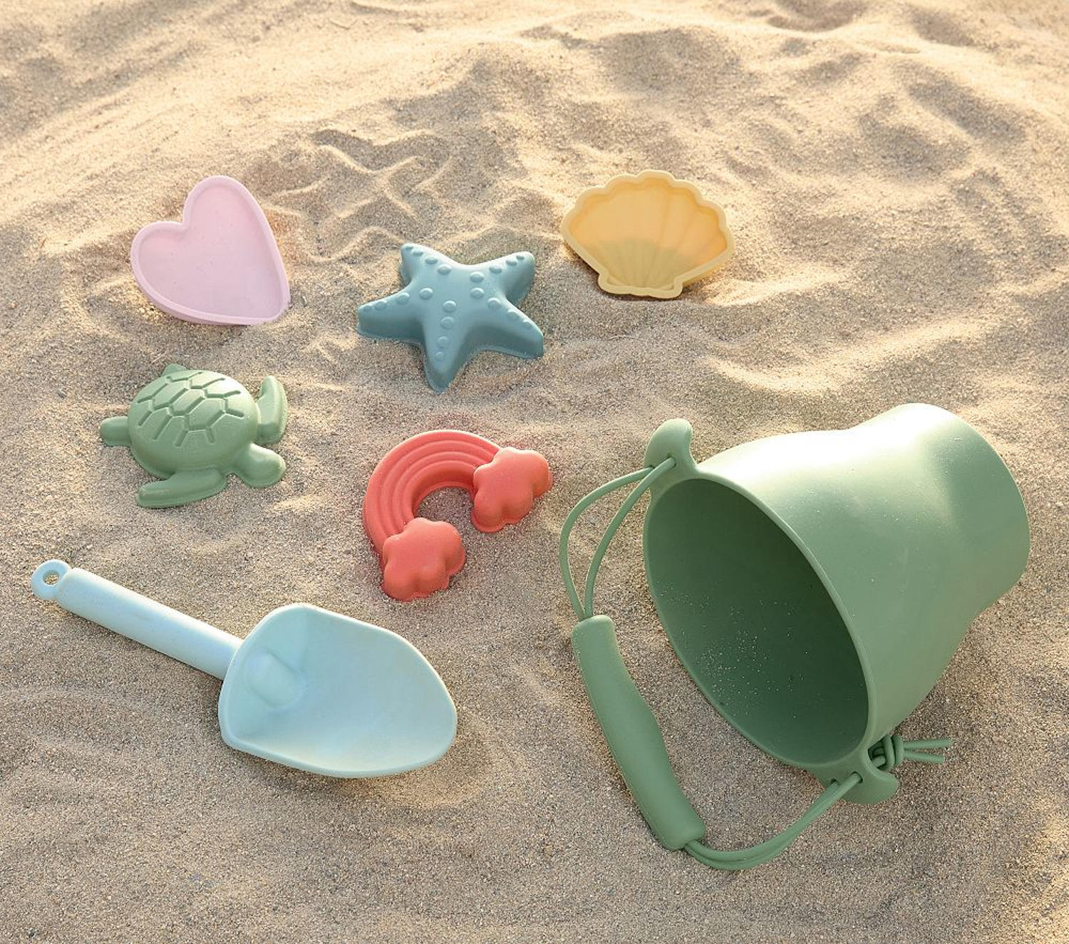 The 25 must-haves that make beach days with kids easier
