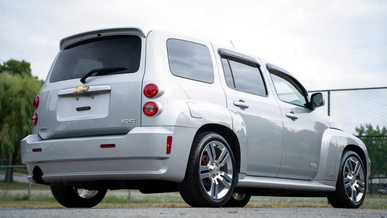 The HHR SS flopped when new—here's why its turbo engine makes it the ...