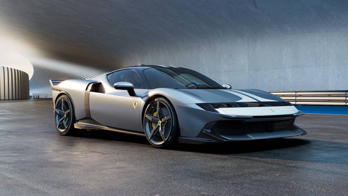 ferrari-849-testarossa-gray-with-stripes-front-quarter