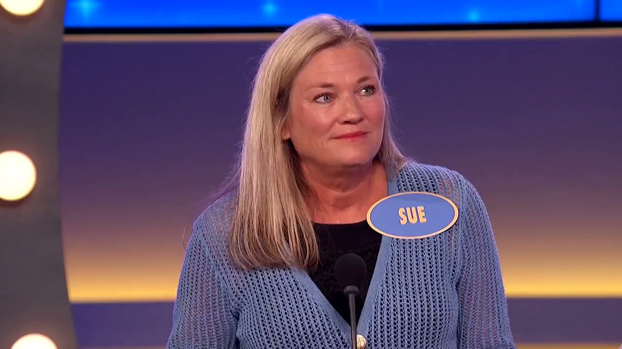 Oh dear! Sue needs a hug from Steve Harvey!