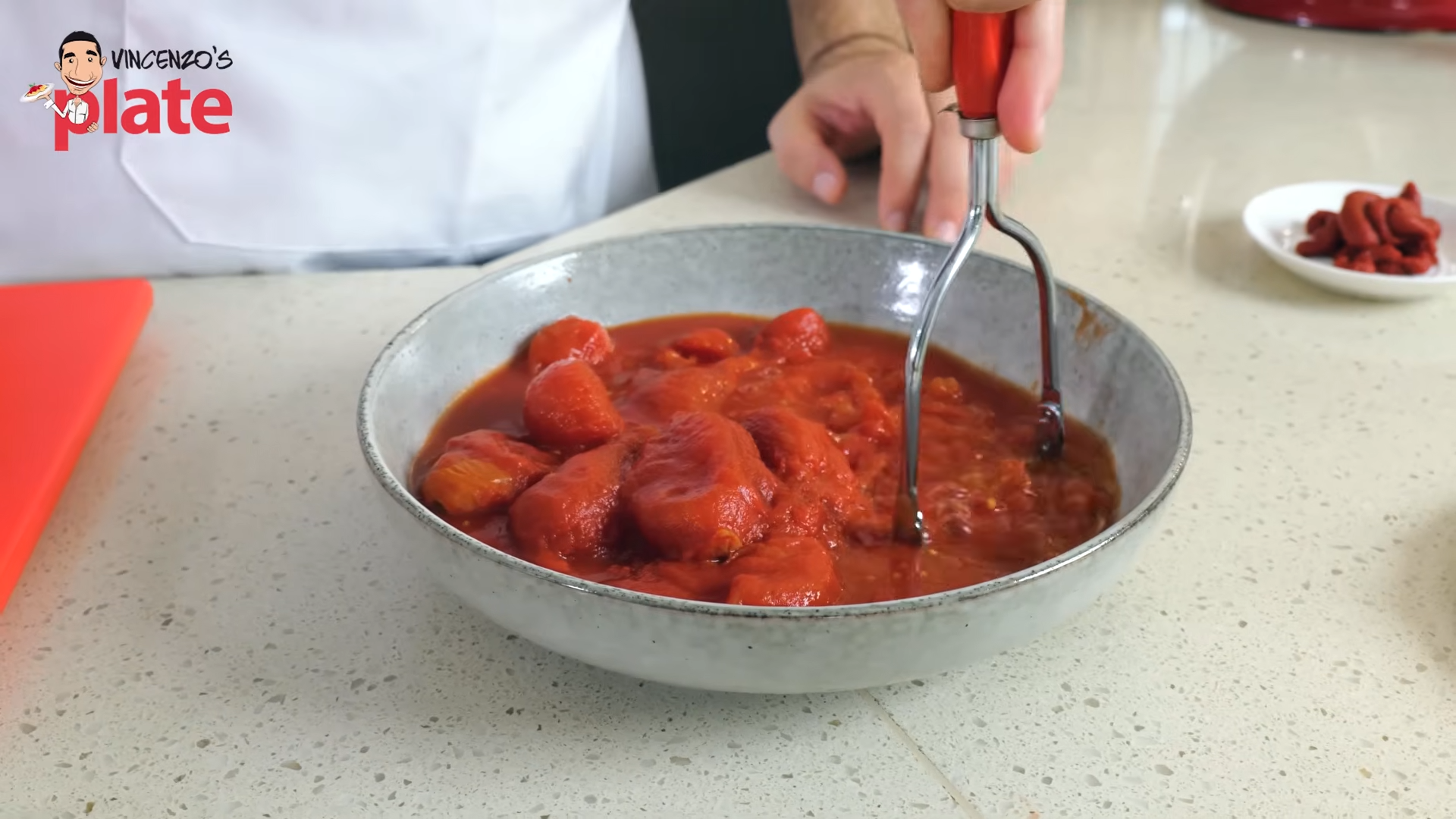 An Italian chef reacts to Marco Pierre White's famous bolognese - and ...