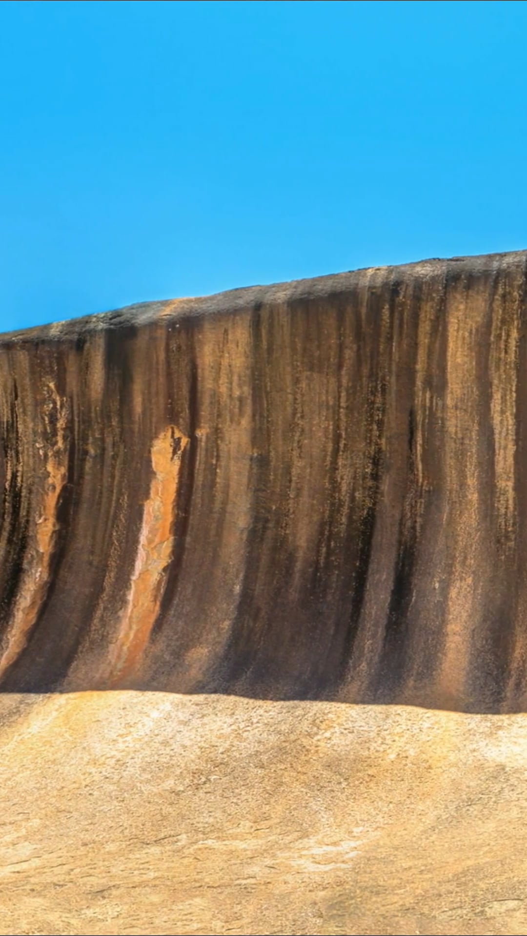 Wave Rock, Australia: Drone discovers stunning geological wonder