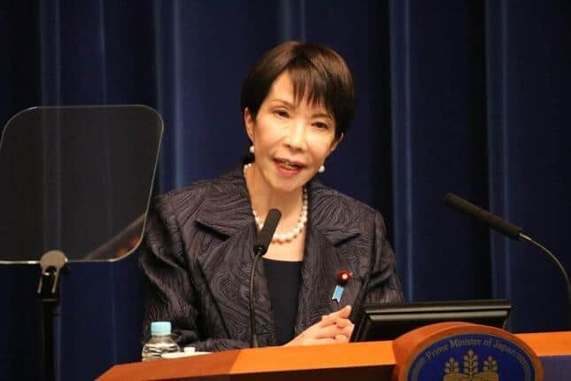 消費減税見送りなら「政権終わる」支持率下落で官邸に危機感