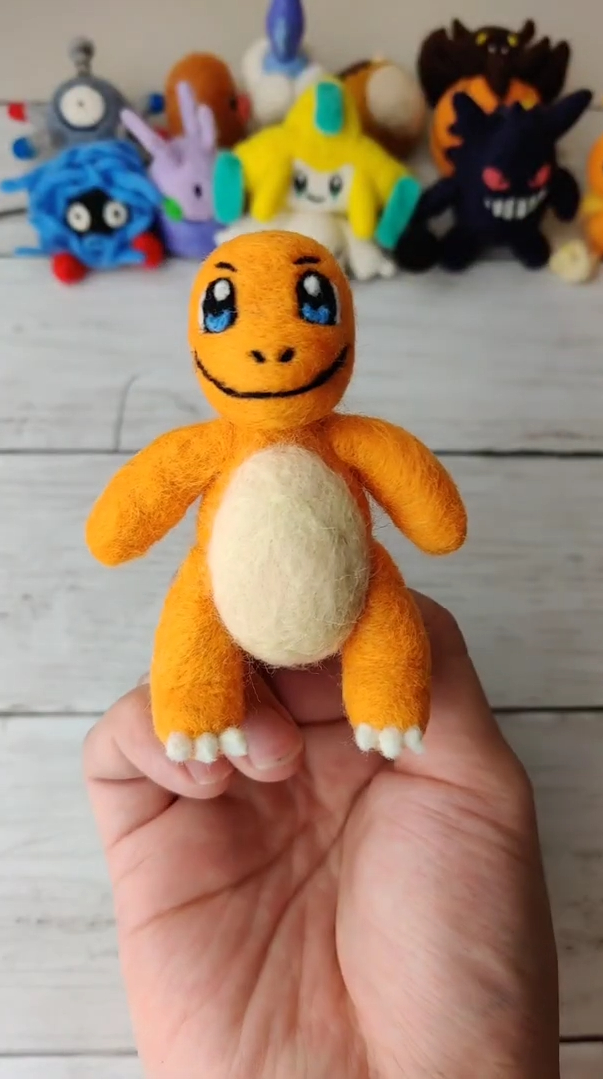 Charmander crafted from wool with amazing details