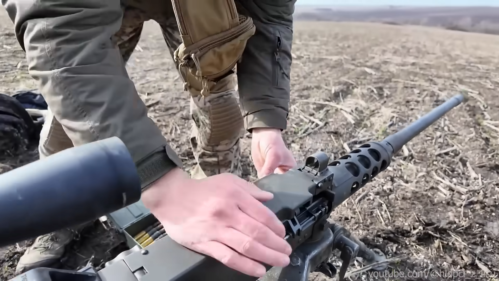 Camera captures the M2 Browning tearing through Russian assault troops ...