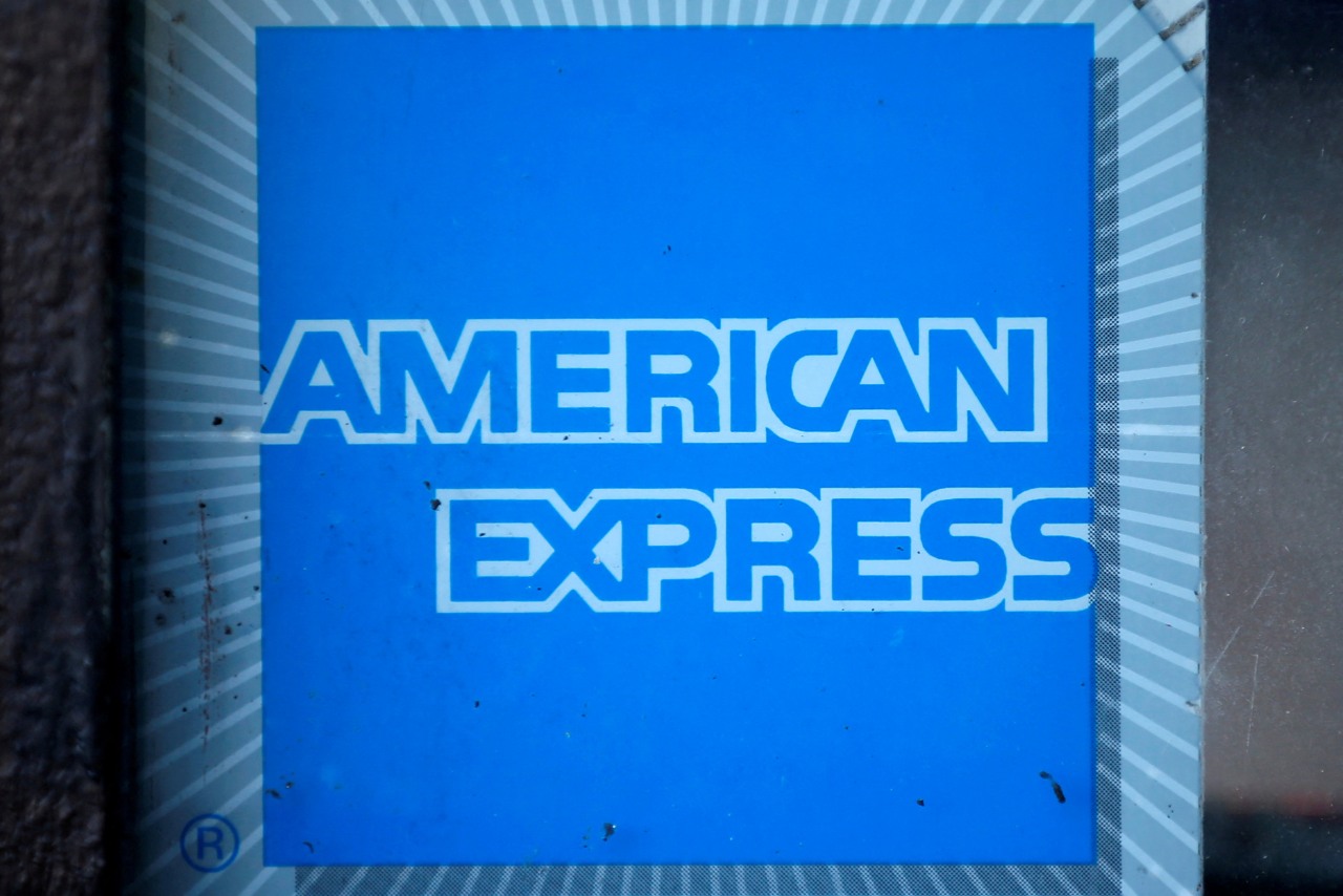 Amex adds AI, expense tracking to corporate card to counter fintech rivals
