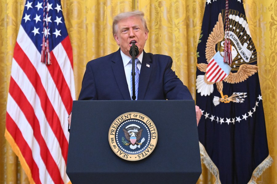 Opinion: Trump's authoritarian midterm tactics