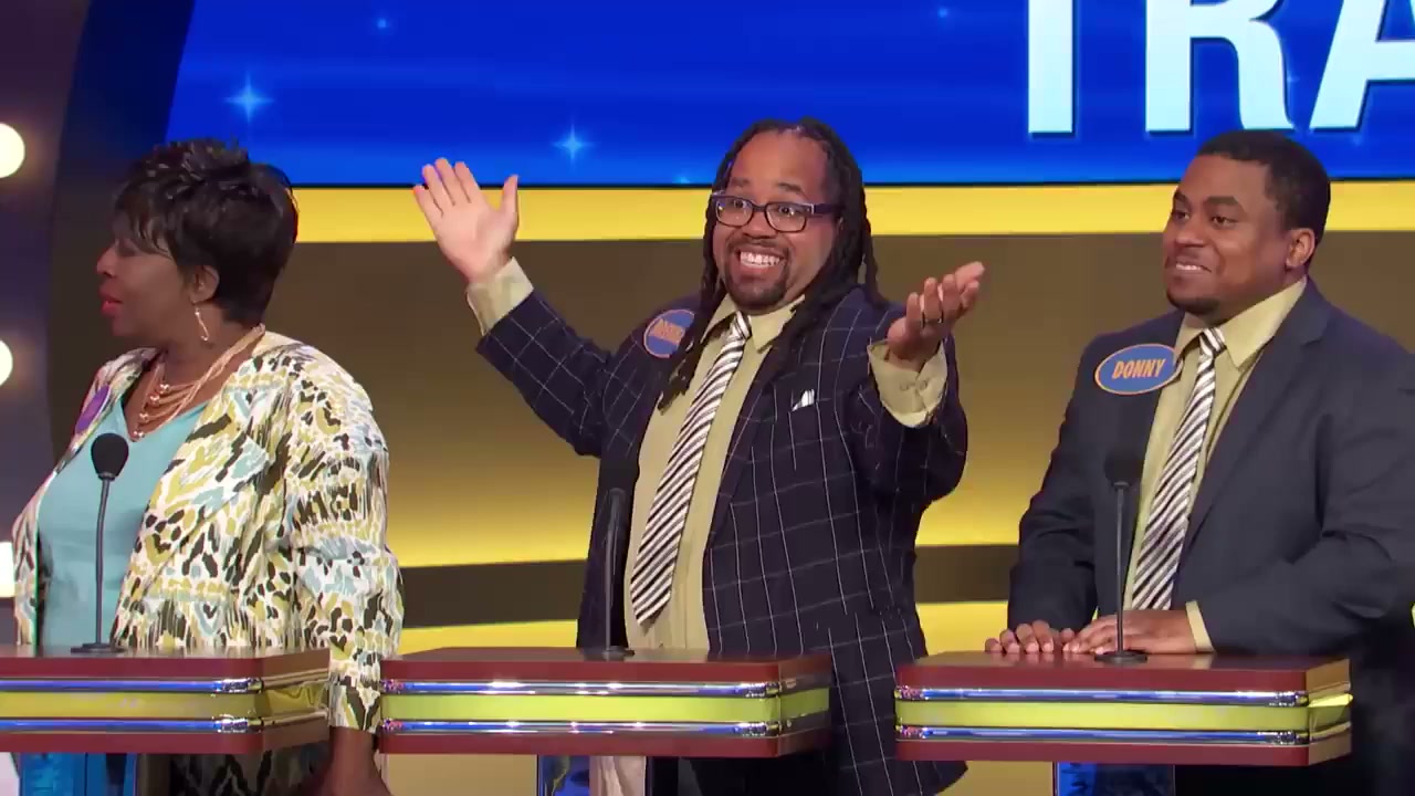 Steve Harvey throws his card at dumb answer!