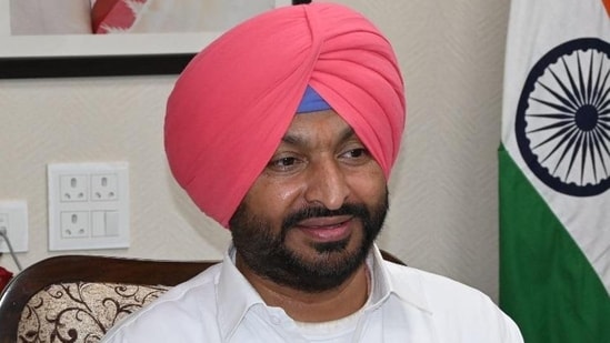 Union minister of state for railways Ravneet Singh Bittu resigned