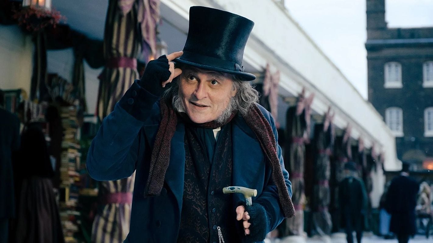 Johnny Depp regresa a Hollywood completamente irreconocible: mira el impresionante tráiler de ‘Ebenezer: Los fantasmas de Navidad’