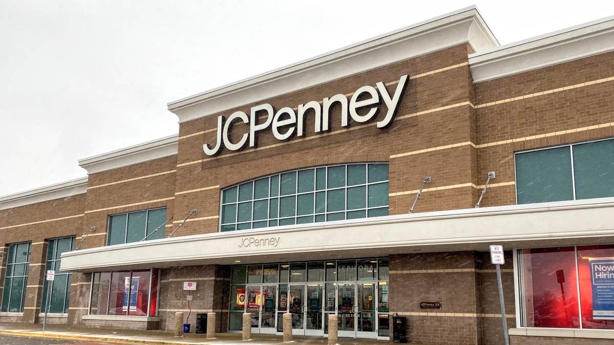 Skechers' $125 duck boots are waterproof, comfy, and just $58 at JCPenney