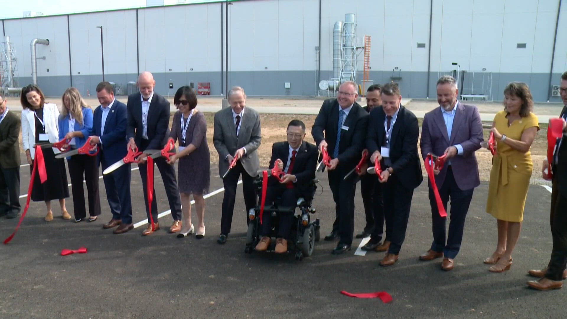 New solar cell facility opens in southern Indiana