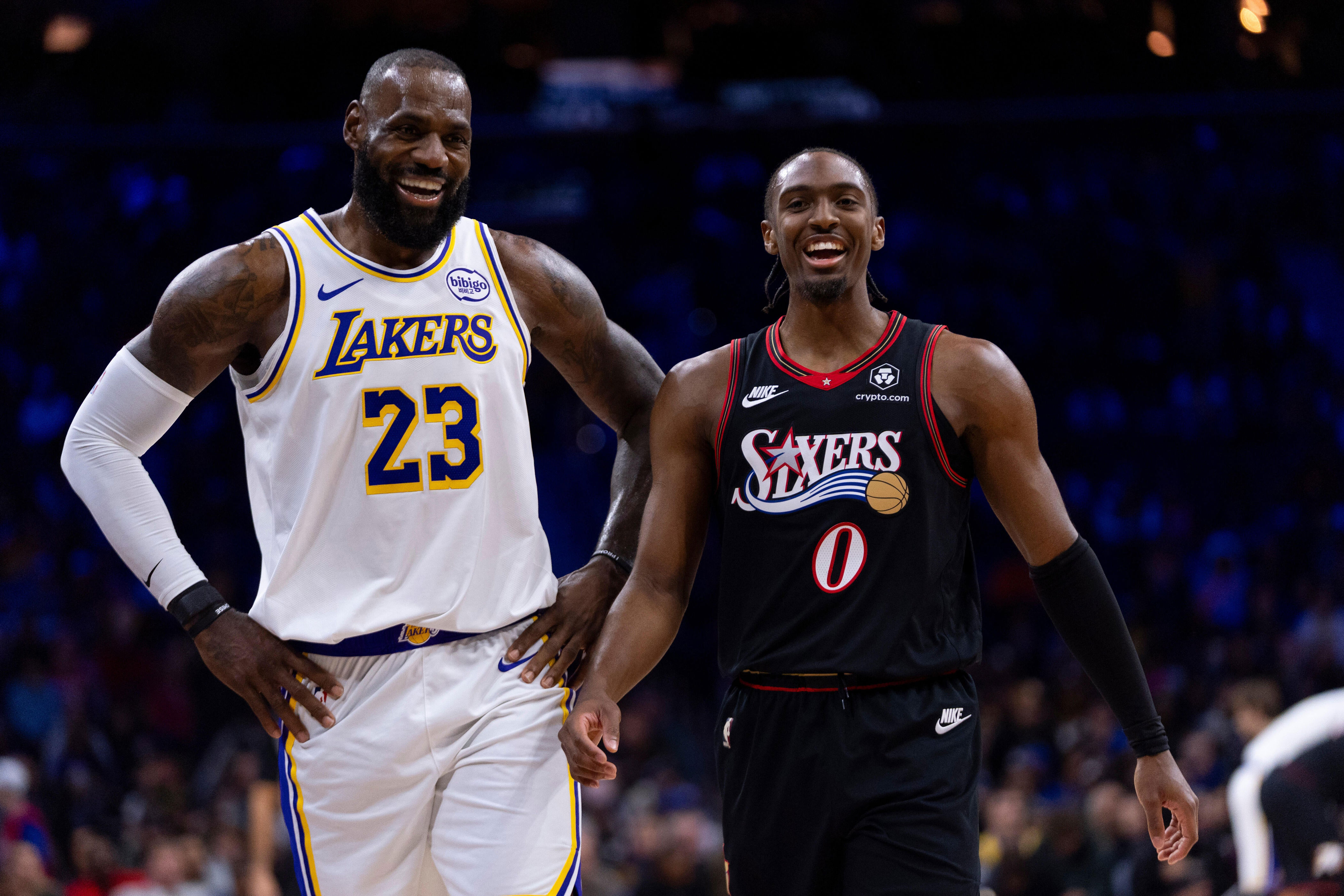LeBron James heading to Philly in deal with 76ers
