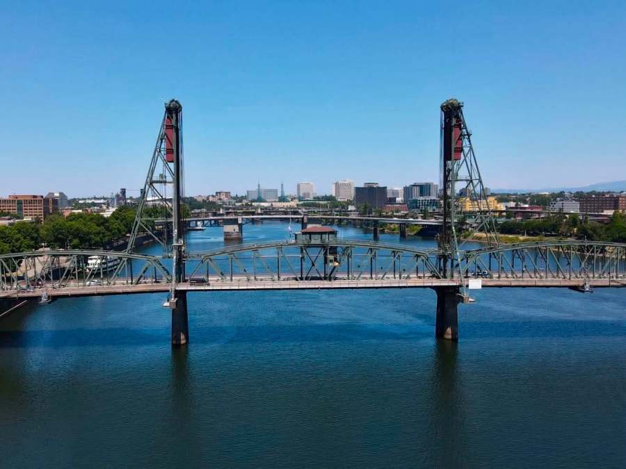 Hawthorne Bridge to undergo test lifts Tuesday night: What to know