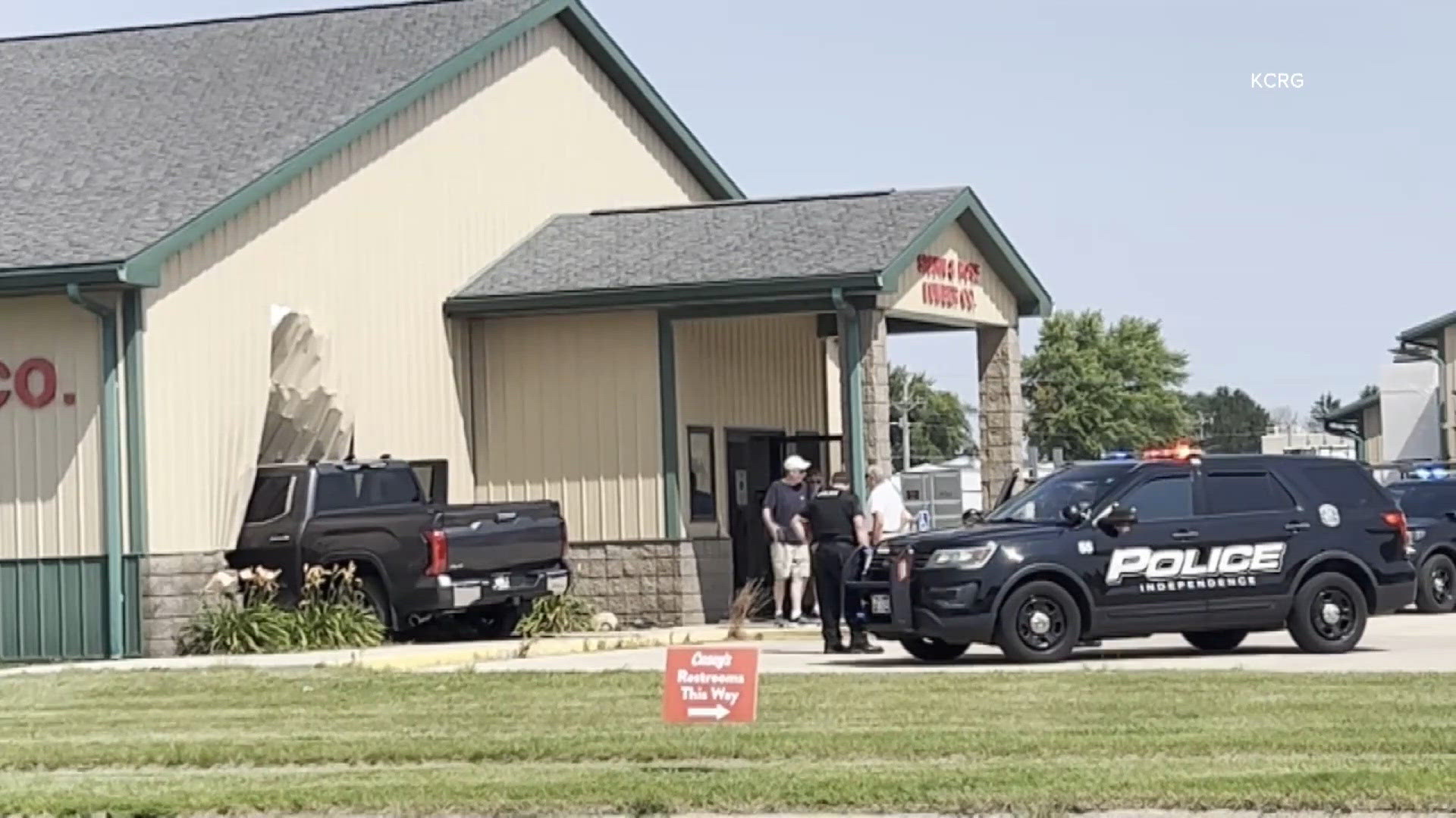 Truck crashes into Independence lumber business on RAGBRAI route