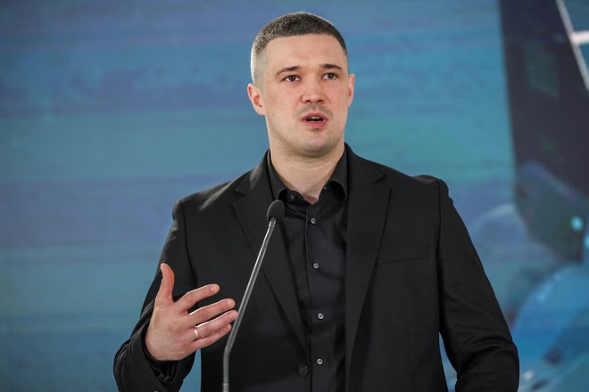Bị miễn nhiệm, cựu Bộ trưởng Quốc phòng Ukraine được Bộ trưởng Ý mời làm cố vấn