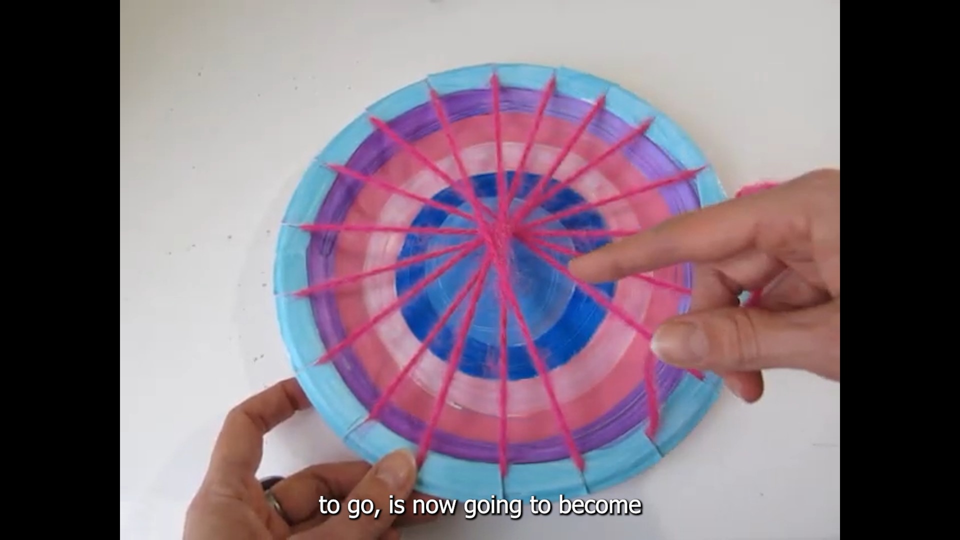 Weaving with children: Circle loom weaving part 3!