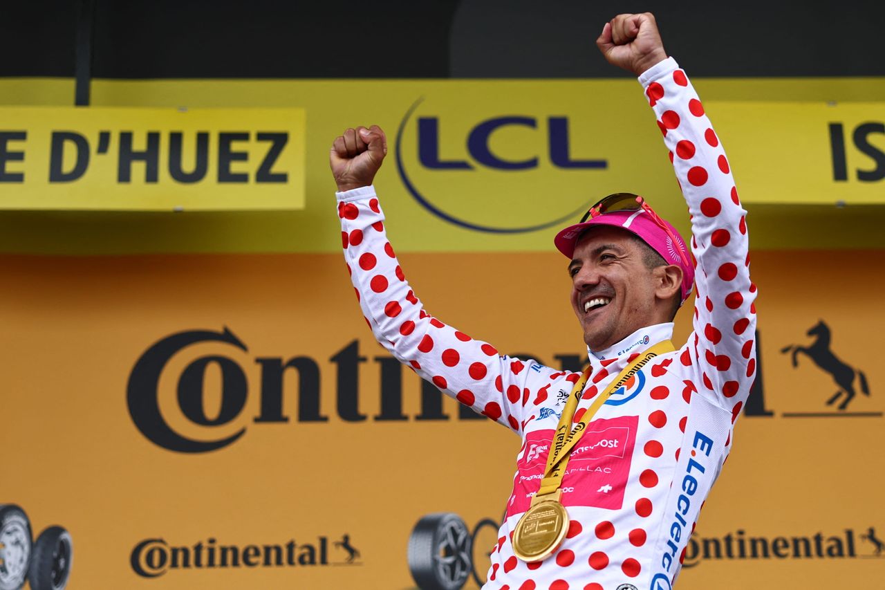 Richard Carapaz is the Tour de France cyclist everyone wants to be