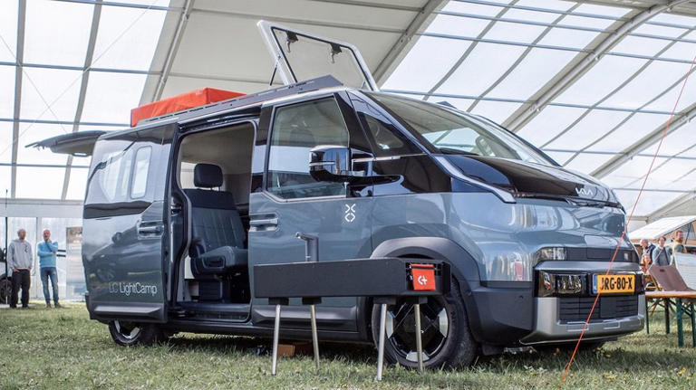 Ultra-simple conversion turns this Kia van into a full-on camper