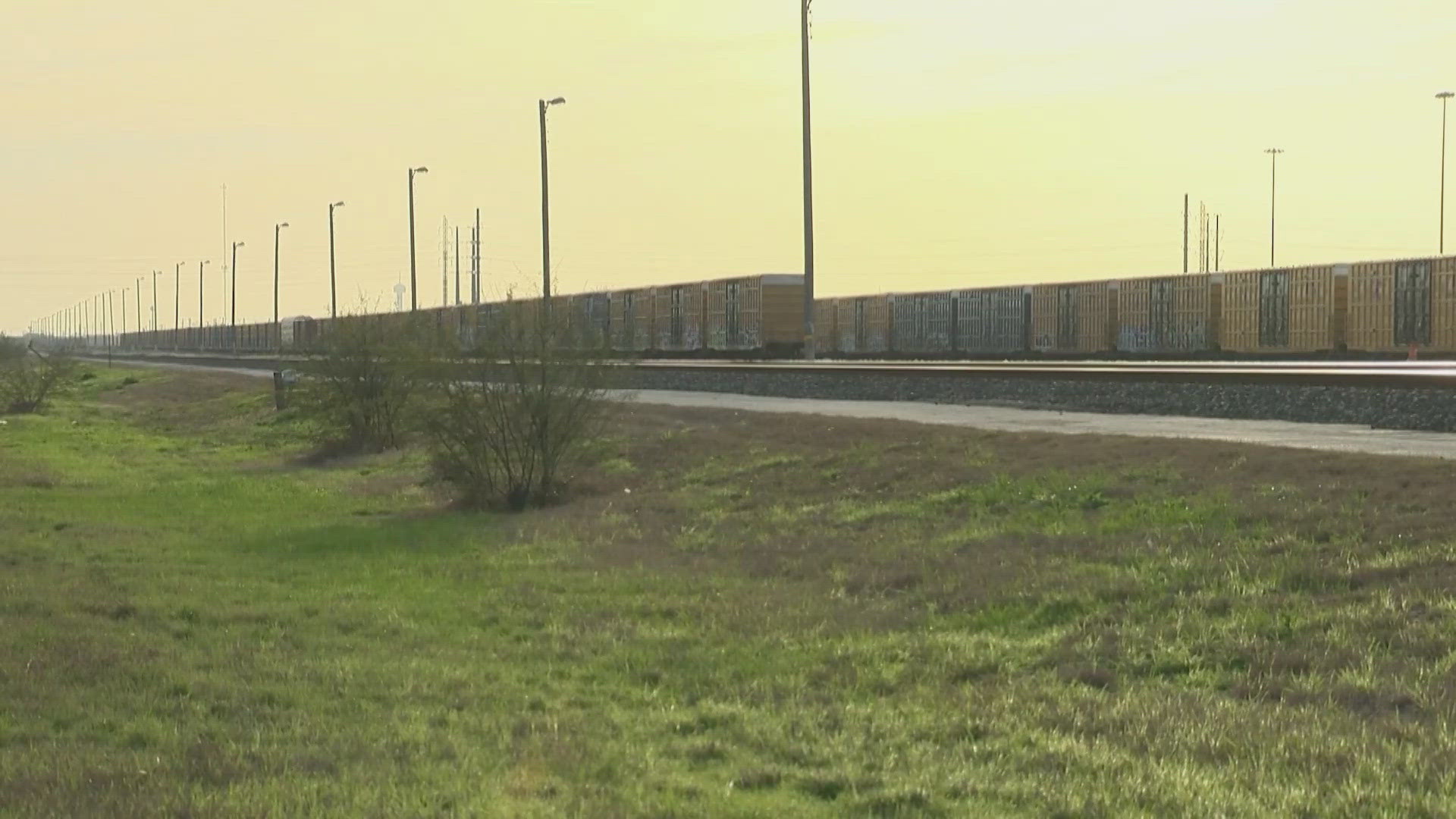Federal officials indict 11 in migrant smuggling case linked to deaths ...