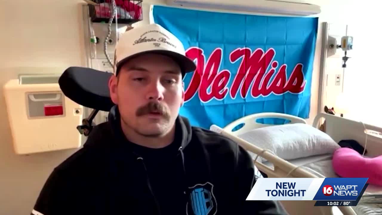 4-year-old collects patches for wounded Mississippi deputy