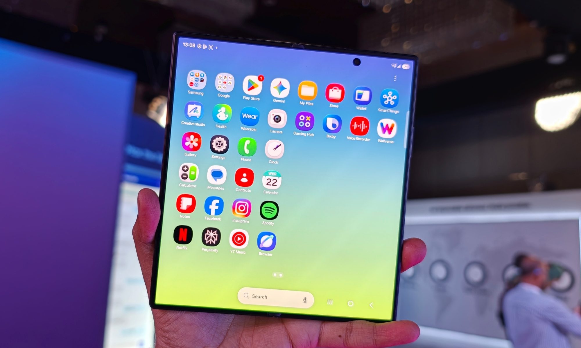 I went hands-on with Samsung Galaxy Z Fold 8 Ultra. It's peak foldable in an old garb.