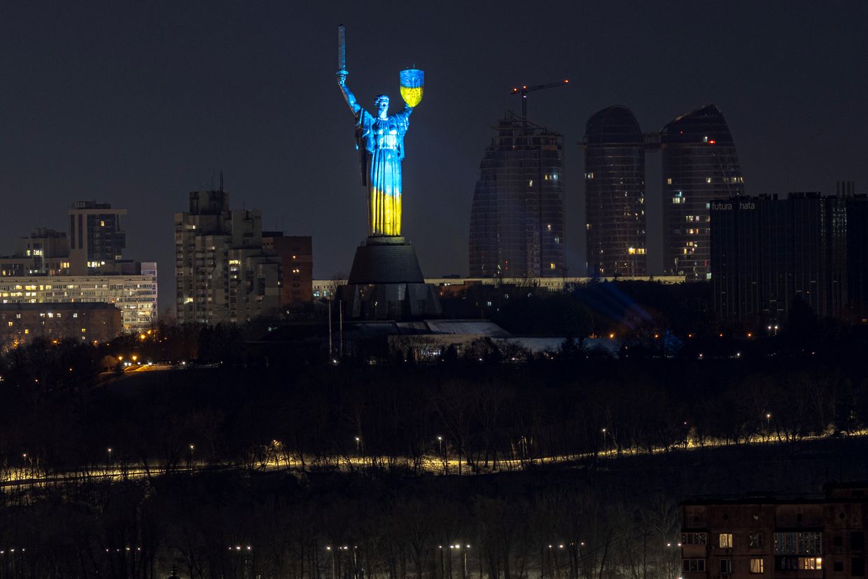 Residential building struck in Kyiv as Russia launches ballistic missiles towards capital