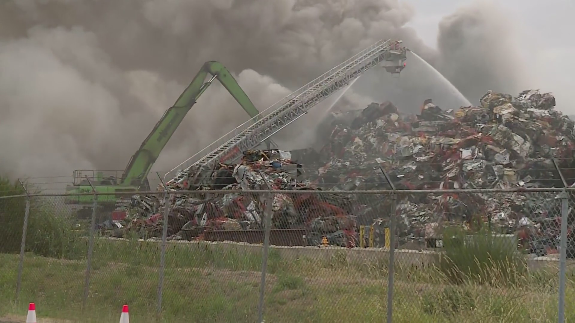 Longview Fire responds to large scrap pile fire at PNW Metals, issues ...