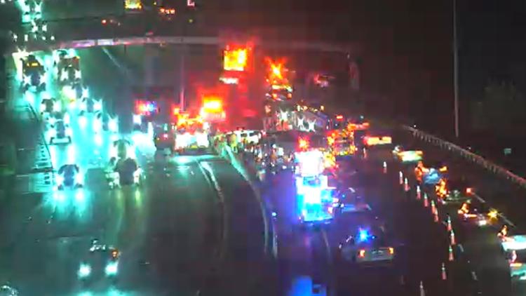 Crash with injuries blocks all but one lane of I-95 South near Lem Turner Road