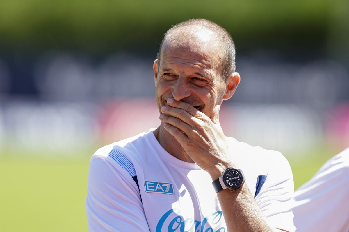 napoli-chi-non-salta-juventino-e-allegri-non-salta