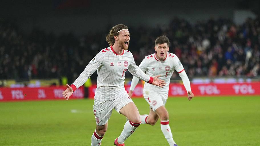 Celtic 'agree' statement £11m deal to sign Champions League goalscorer