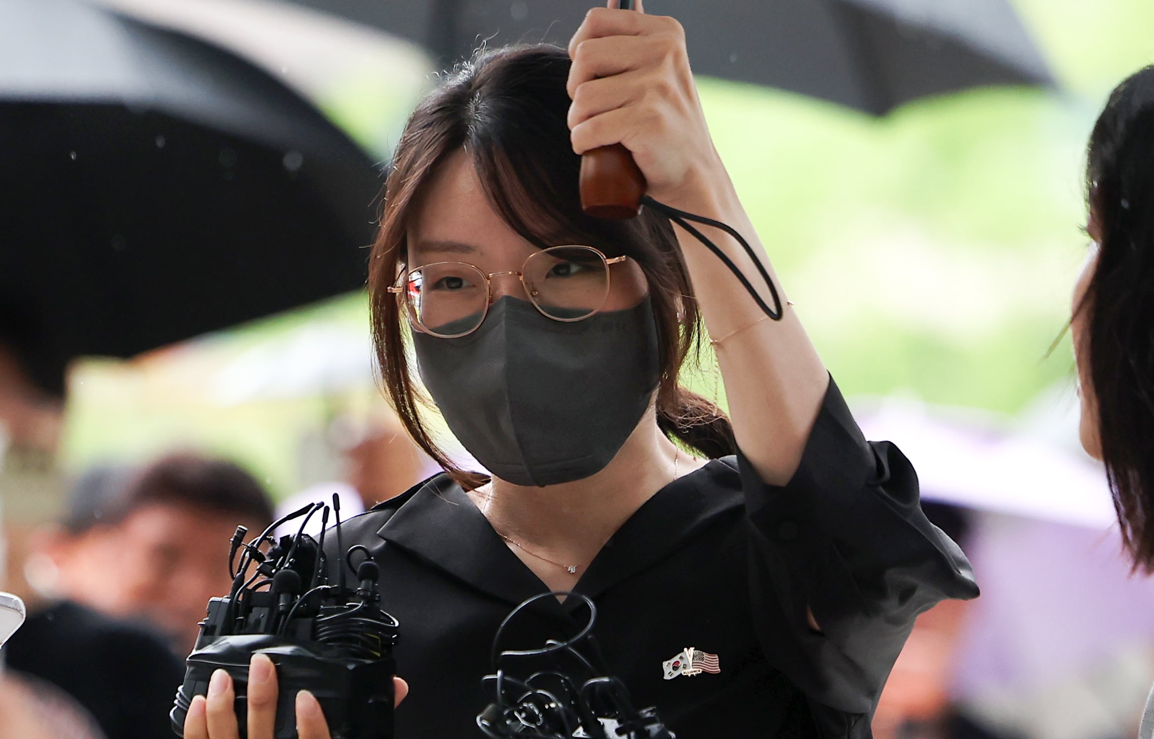 경찰 '올다르크' 구속영장 신청 사유에 '해외여행 경험' 포함 논란