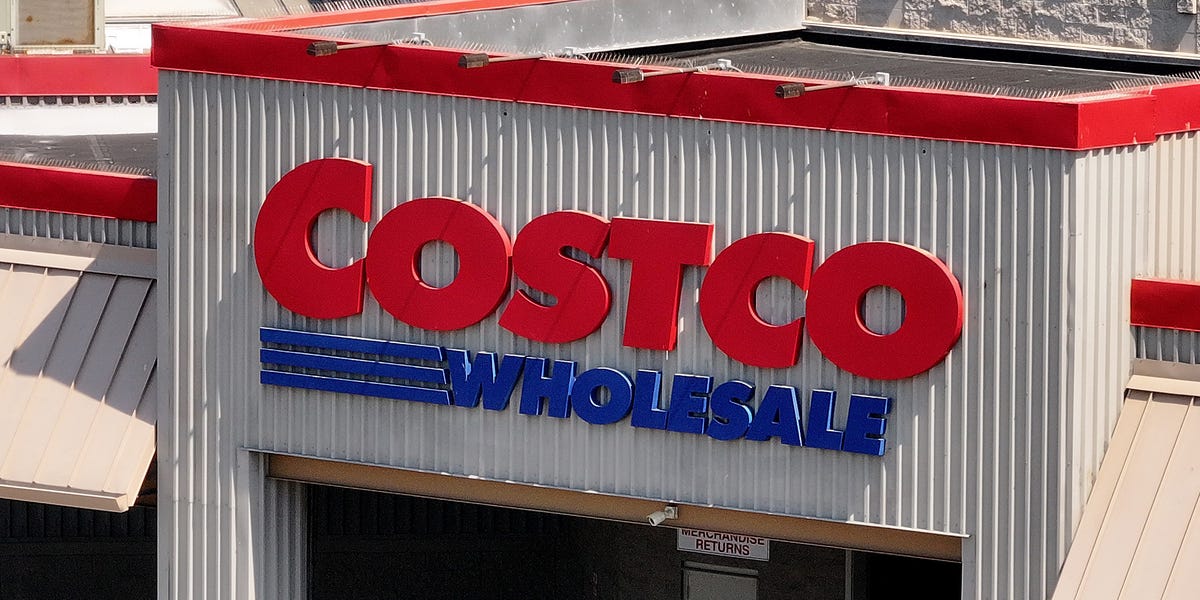 Costco shoppers are surprisingly on board with this unusual sample ...