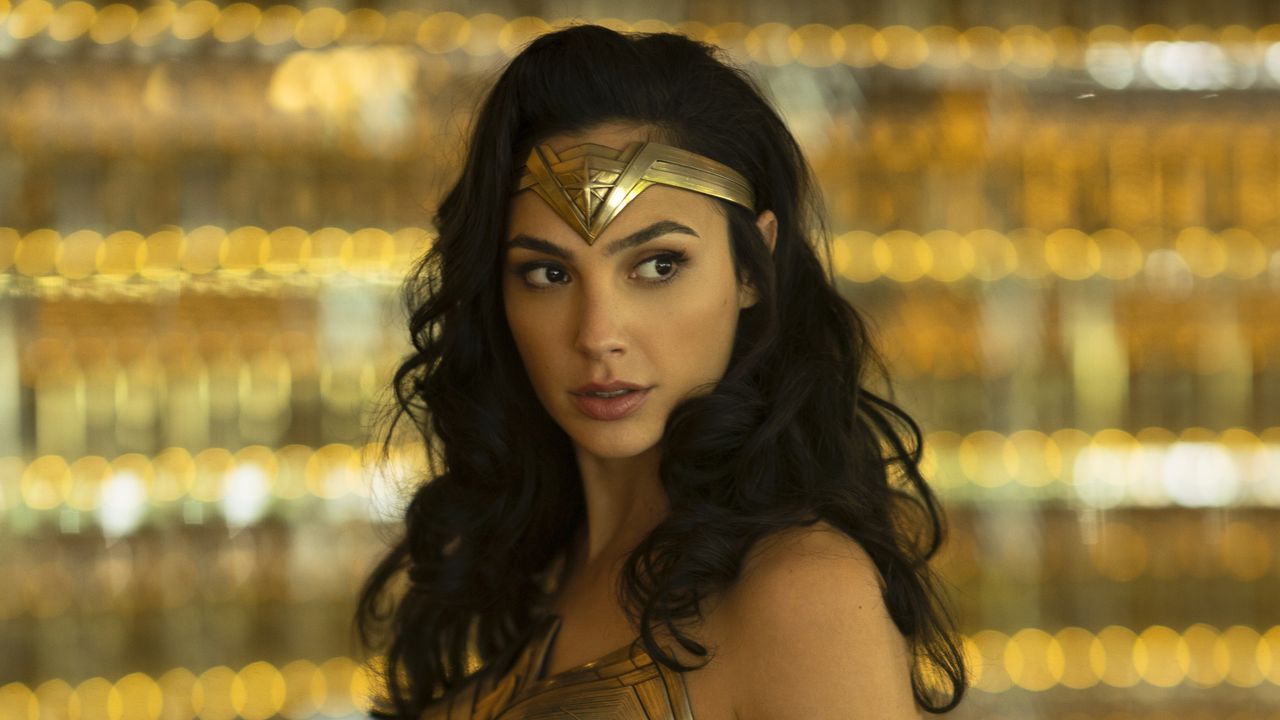 Thankfully, Gal Gadot is here to assure us black bikini summer will never die