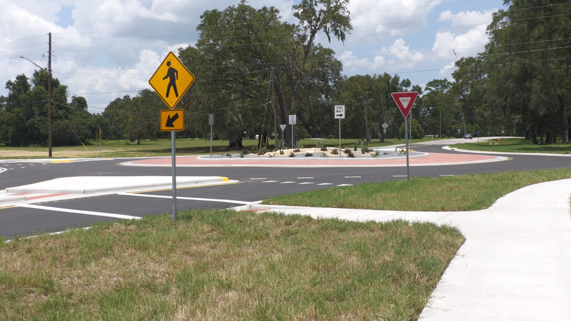 Newberry roundabout opens after $1.5M investment