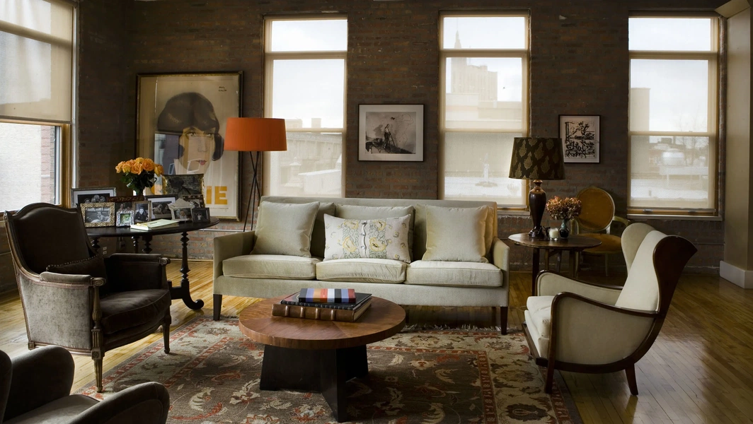 Blending modern and vintage interior styles
