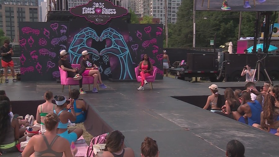 Simone Biles helps kick off day two of Faces of Fitness in Chicago
