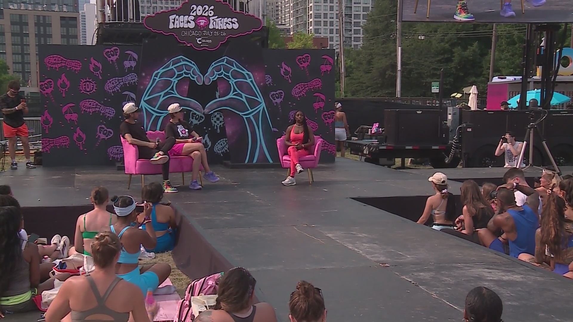 Simone Biles helps kick off day two of Faces of Fitness in Chicago