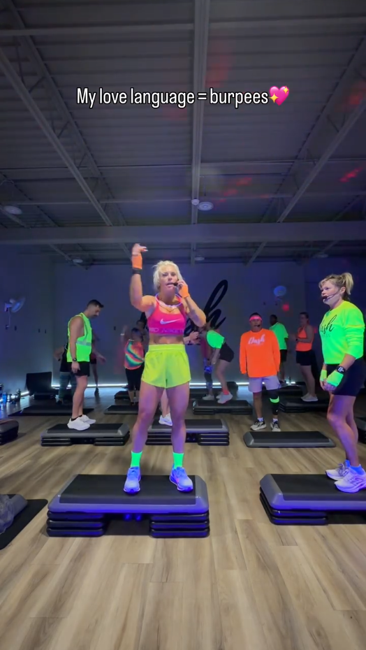 How step aerobics combines rhythm and movement