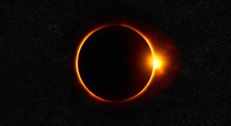 Eclissi solare, l'evento astronomico sarà visibile il 12 agosto, lo si potrà ammirare anche dall'Italia, ecco dove