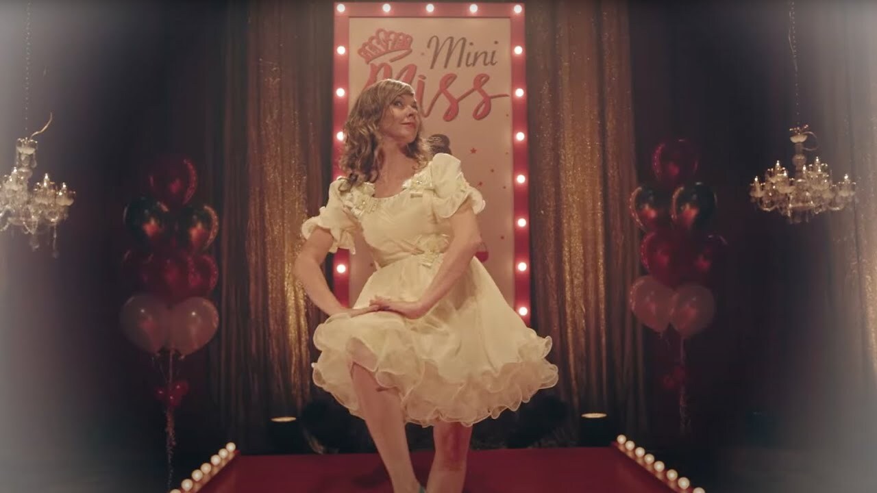 Dancing her life away // LOL just for laughs