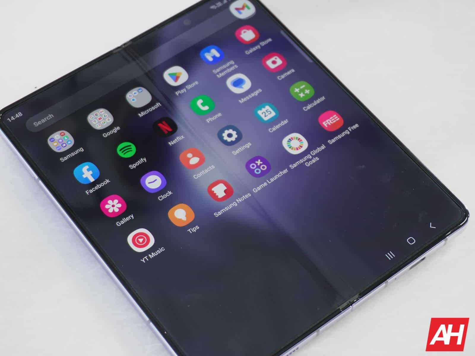 Samsung's July security update is now reaching a dozen more phones ...
