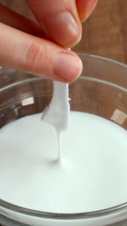 S02E04 - Glue hacks for sticky situations!