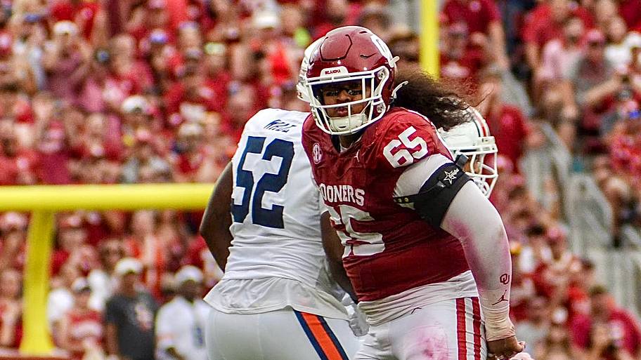 Which Oklahoma players were snubbed from All-SEC preseason teams?