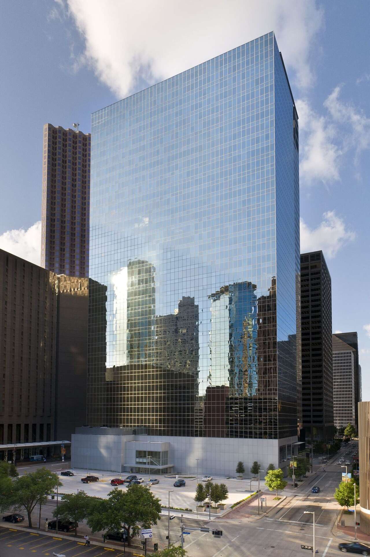 Exclusive: Florida investor doubles down on Houston with purchase of 35-story trophy tower