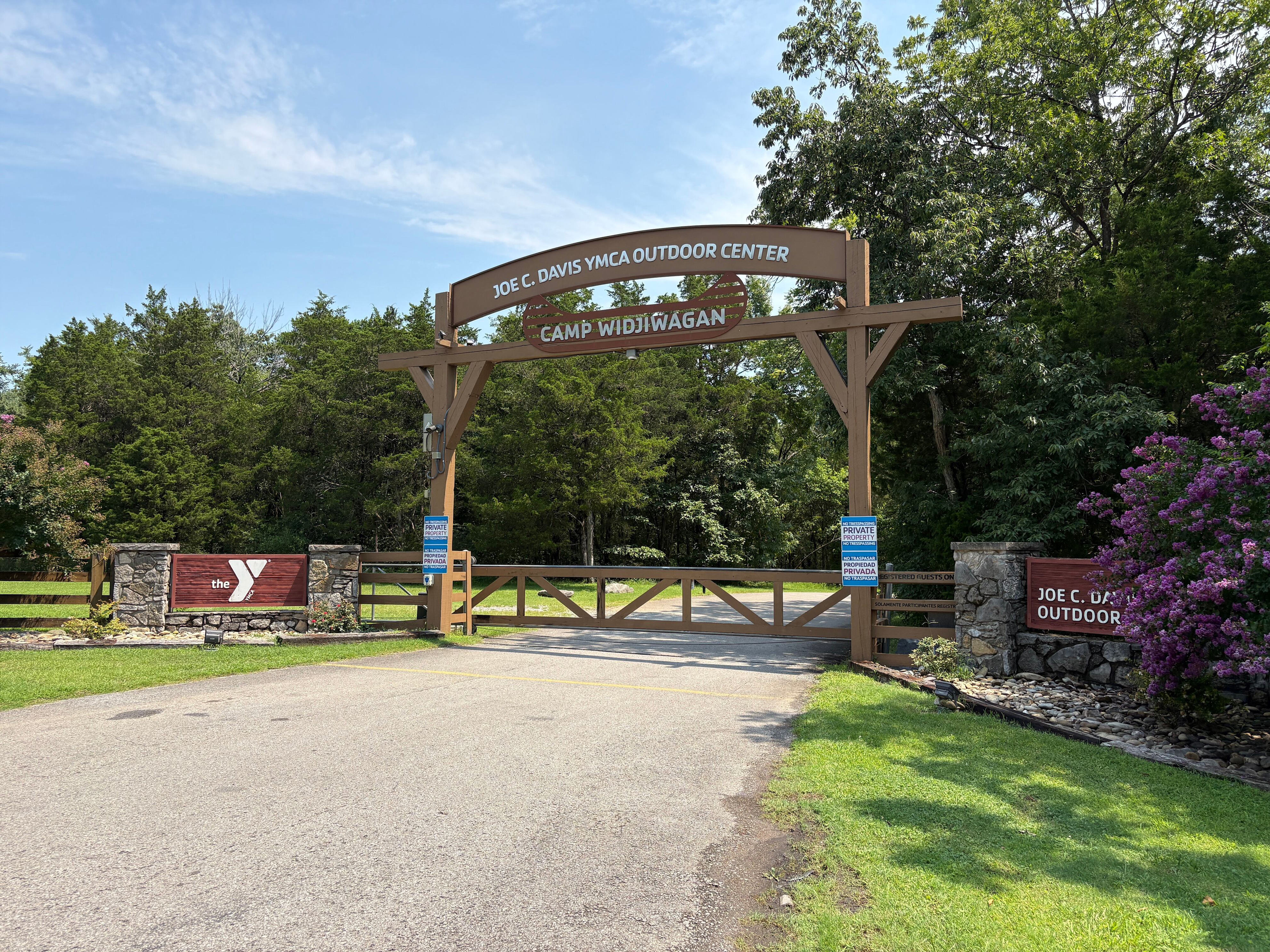 Police identify teen killed by falling tree at Nashville summer camp. Here's what we know Earlier: Child dies after being hit by falling tree at Nashville summer camp Original Story: Child critically injured by falling tree at Nashville summer camp