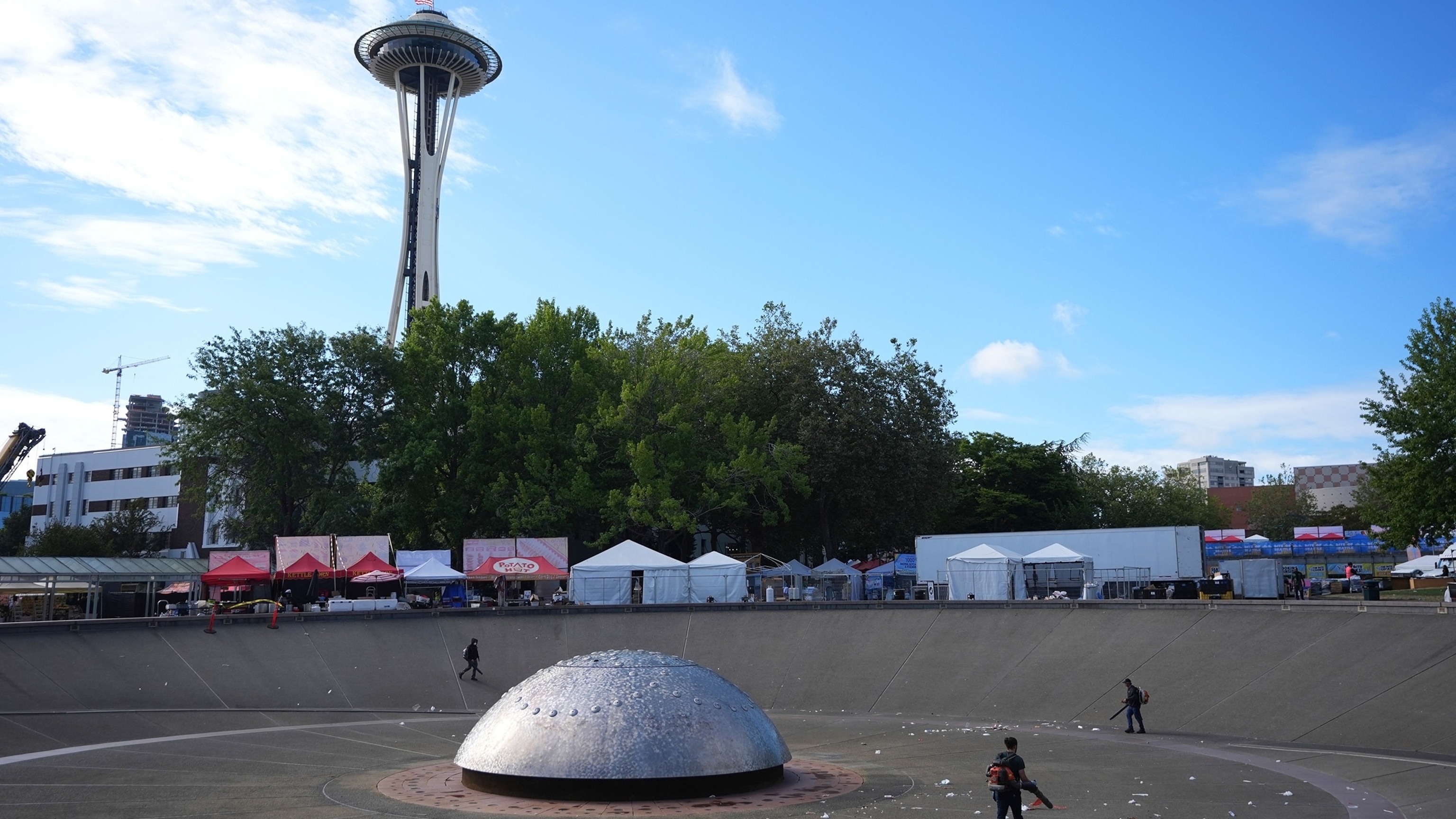 Teen suspect in custody, another dead after Seattle food festival shooting: Officials
