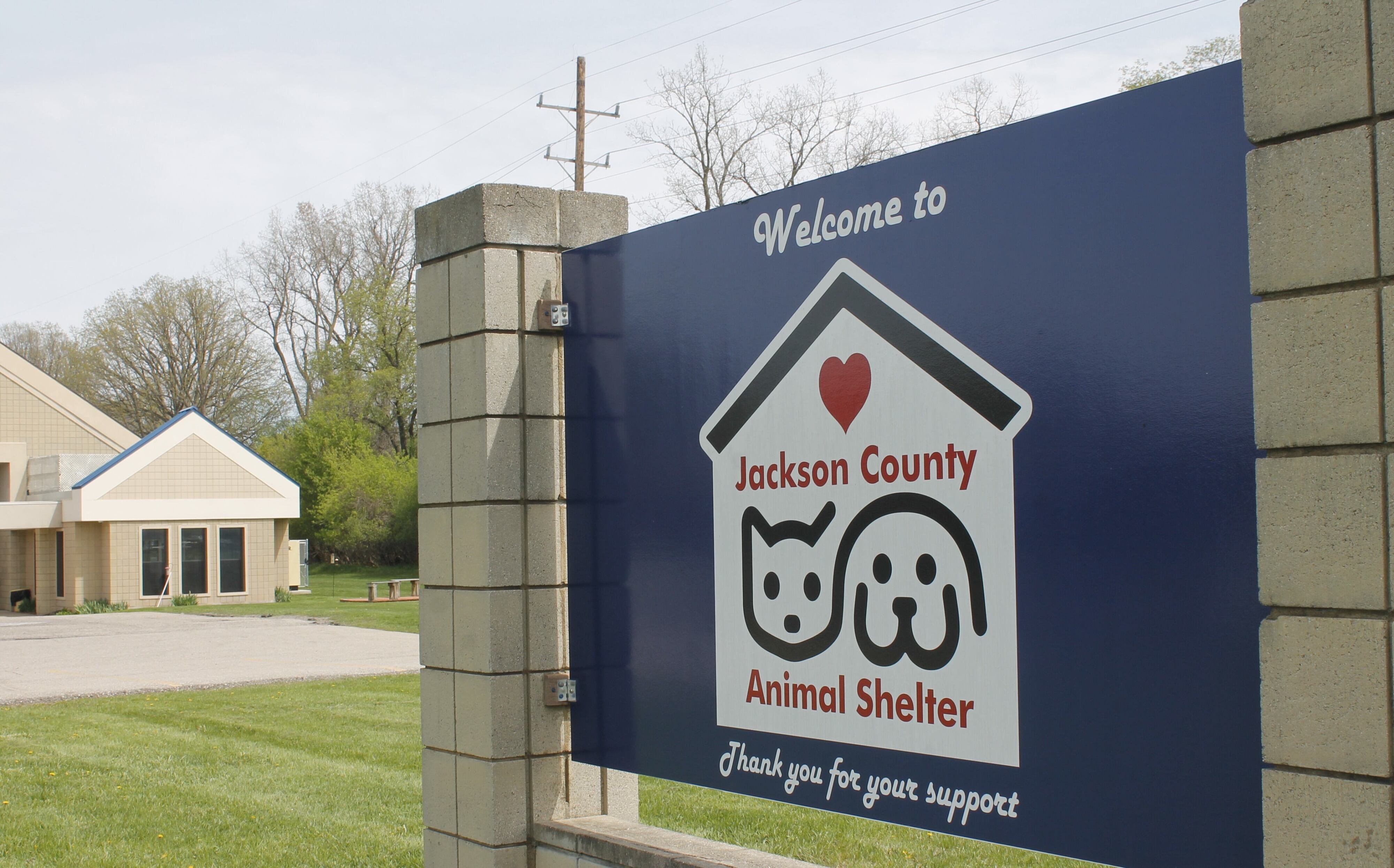 An upcoming golf outing could help save the life of a shelter animal in ...