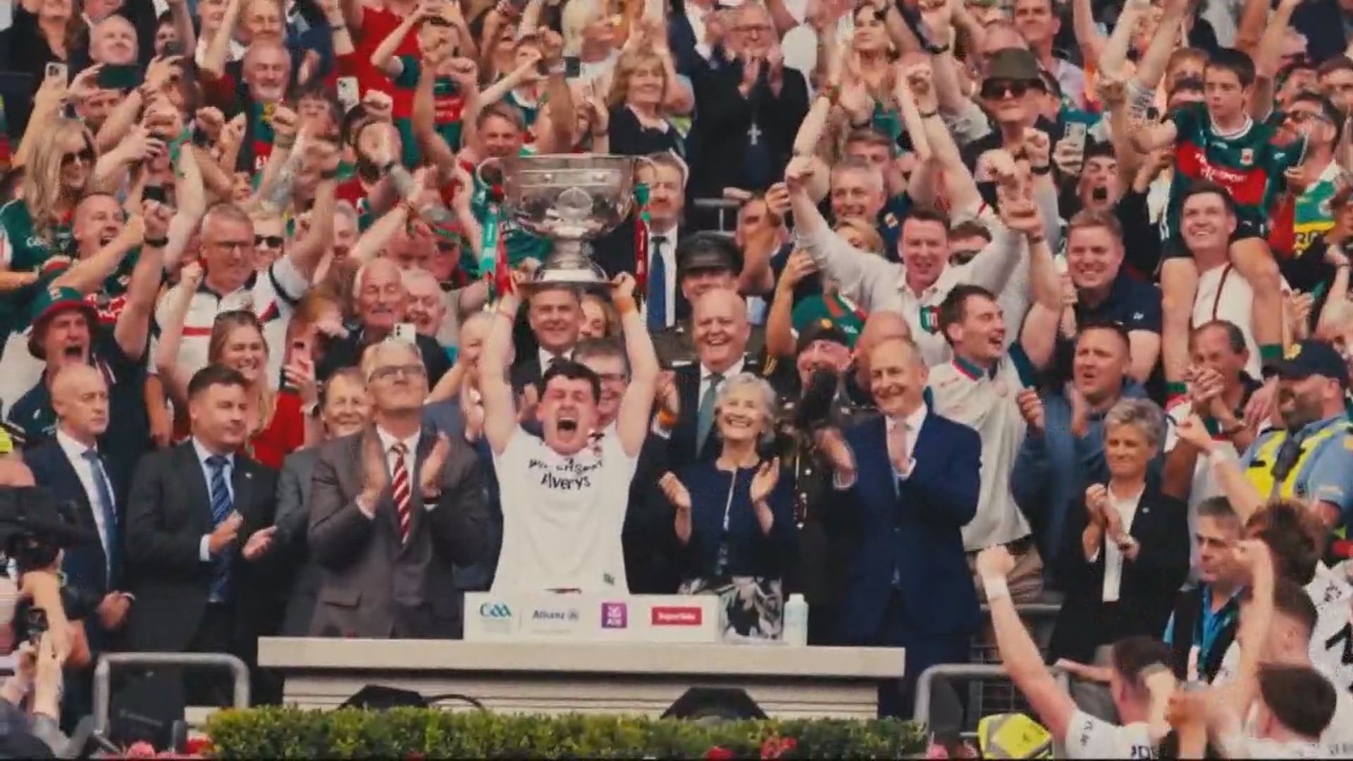 Mayo breaks 75-year Irish curse to win Gaelic football championship