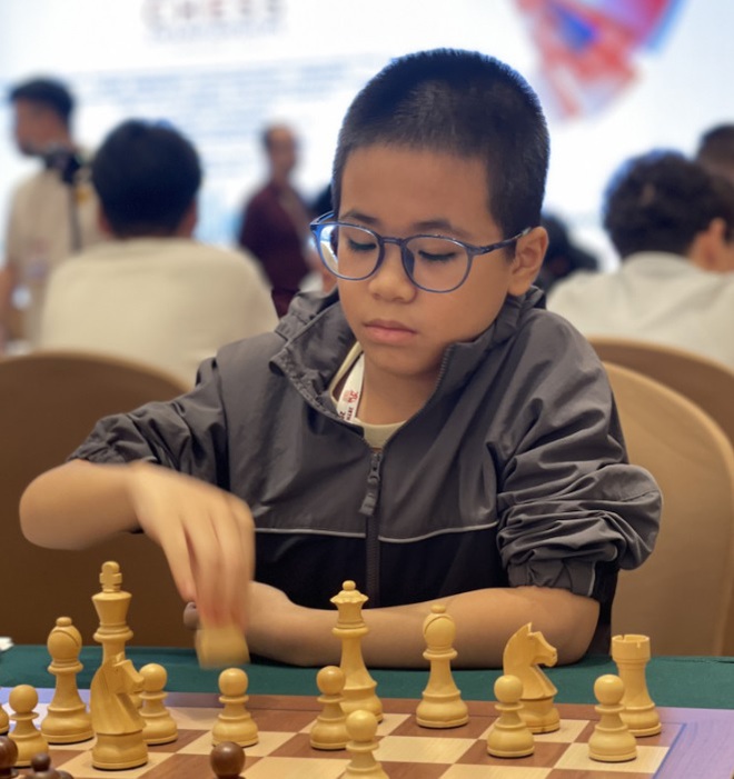 Cậu bé Việt Nam 7 tuổi được Liên đoàn Cờ vua thế giới khen ngợi hết lời